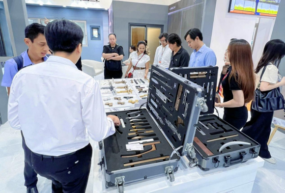 j9九游会官网CMECH希美克携多样化门窗五金系统方案再亮相越南VIETBULID展会(图4)