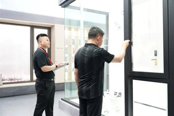J9九游TATA木门锦上宅广州建博会新品发布携手巨擘共绘“家宅和美”愿景(图8)